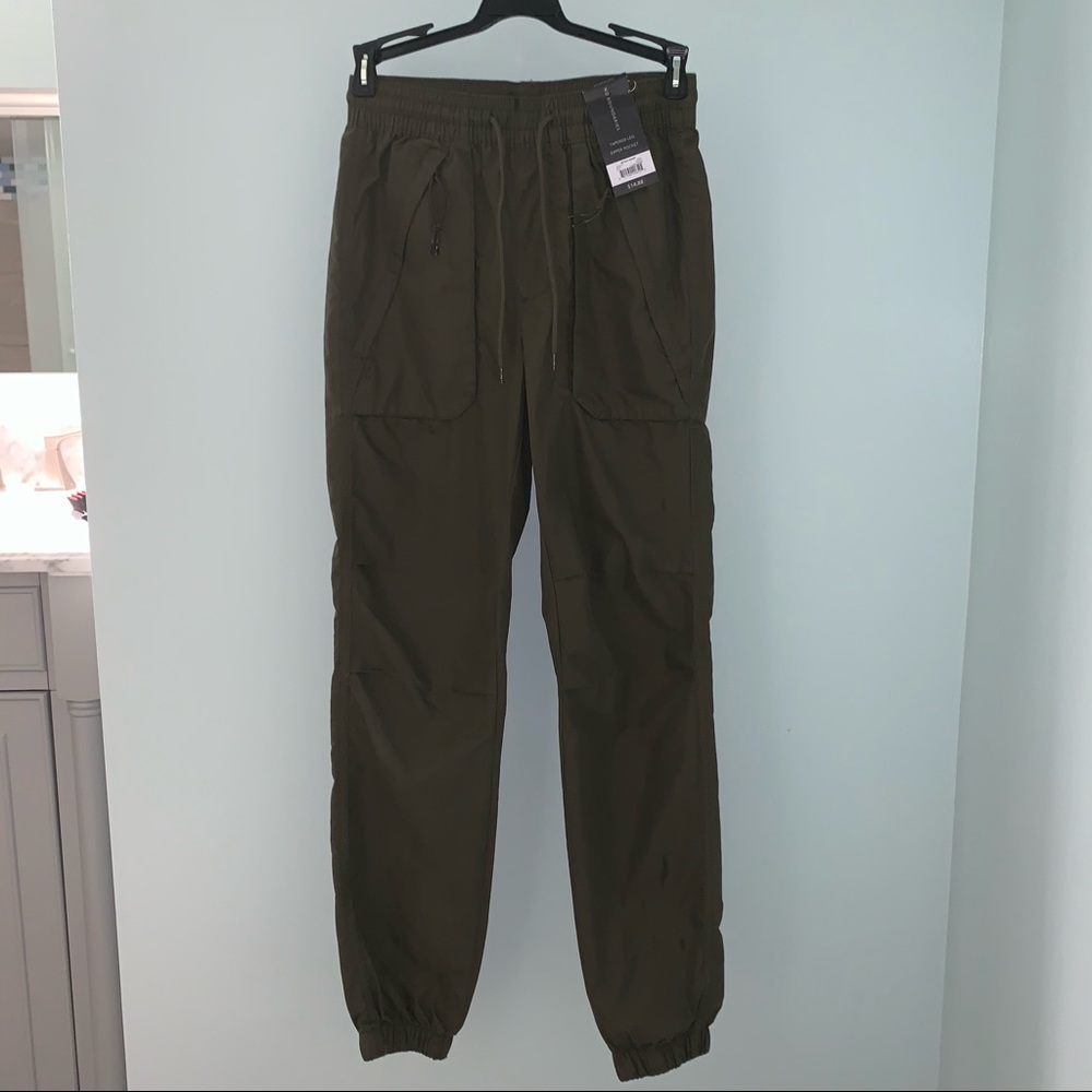 Army green cargo pants